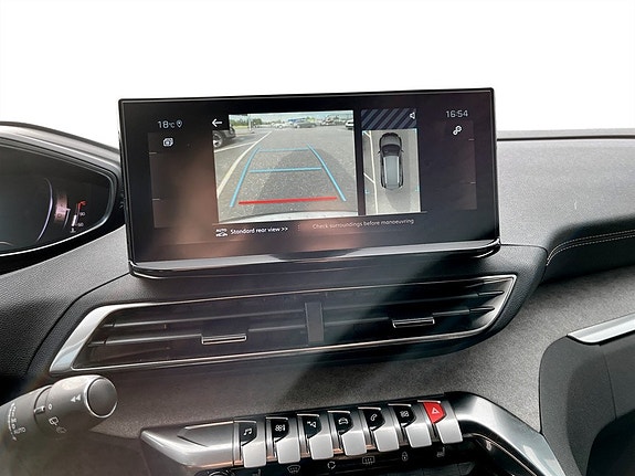 Peugeot 5008 10 of 17