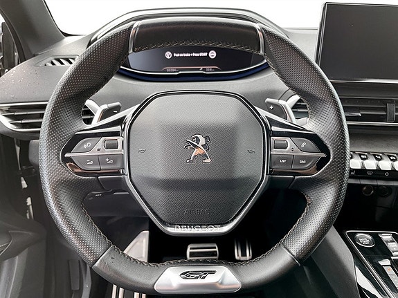 Peugeot 5008 8 of 17