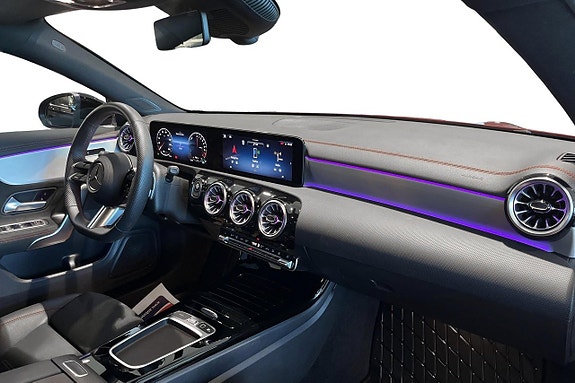 Mercedes-Benz CLA250 e 11 of 18