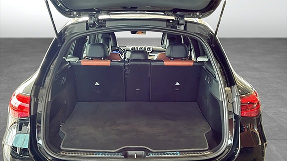 Mercedes-Benz GLC300 de 10 of 12