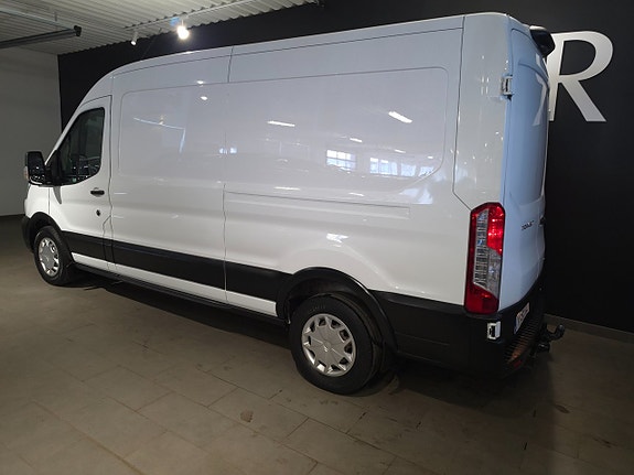 Ford Transit 3 of 5