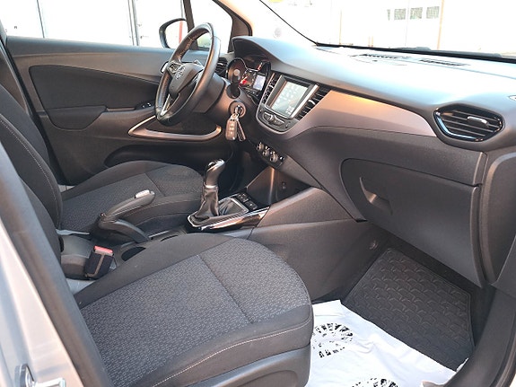 Opel Crossland X 8 of 17