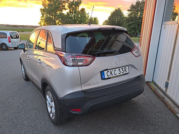 Opel Crossland X 4 of 5