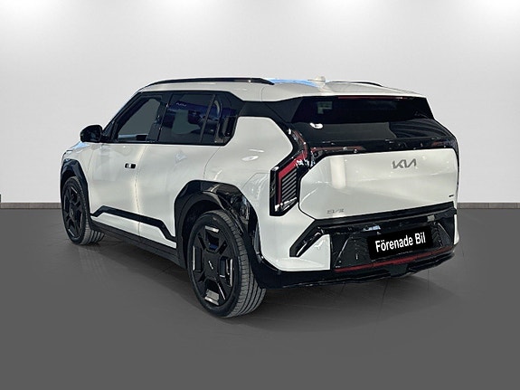 Kia EV3 4 of 5