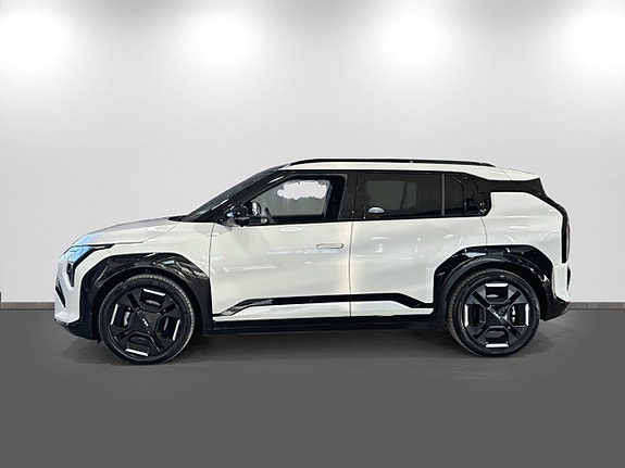 Kia EV3 2 of 5