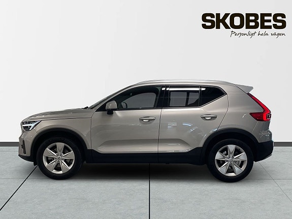 Volvo XC40 5 of 5