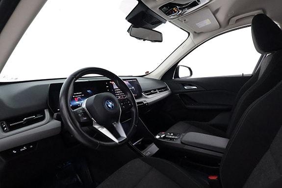 BMW iX1 12 of 28