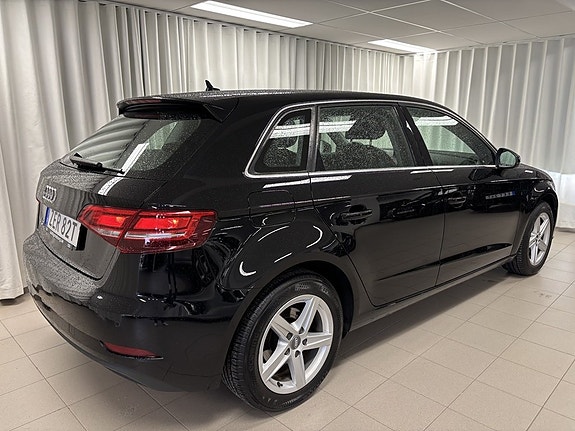 Audi A3 3 of 5