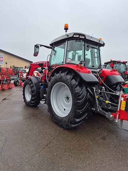 Massey Ferguson MF 5S.145 6 of 11