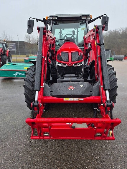 Massey Ferguson MF 5S.145 2 of 11