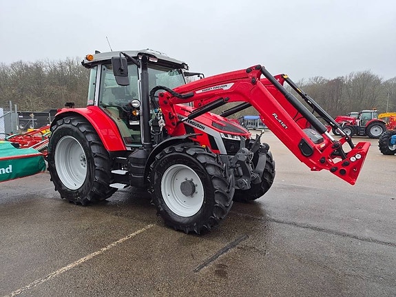 Massey Ferguson MF 5S.145 DYNA-6 EXCLUSIVE 3 of 11