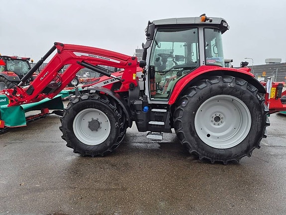 Massey Ferguson MF 5S.145 DYNA-6 EXCLUSIVE 7 of 11