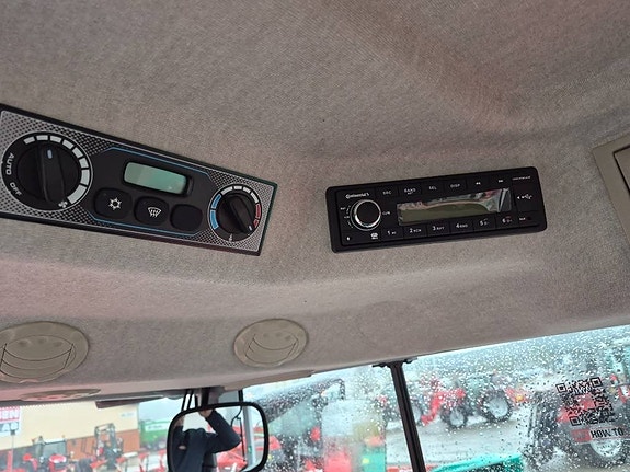 Massey Ferguson MF 5S.145 DYNA-6 EXCLUSIVE 10 of 11