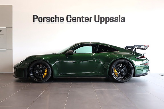 Porsche 911 GT3 2 of 5