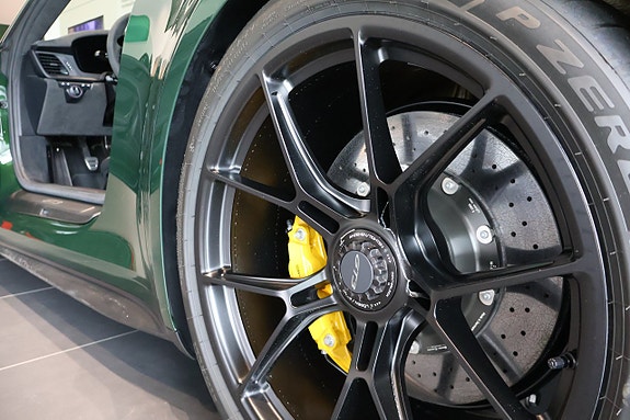 Porsche 911 GT3 14 of 16