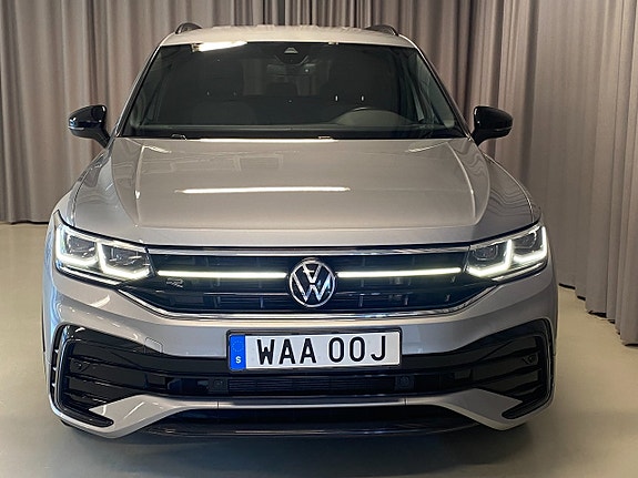 Volkswagen Tiguan Allspace 4 of 5