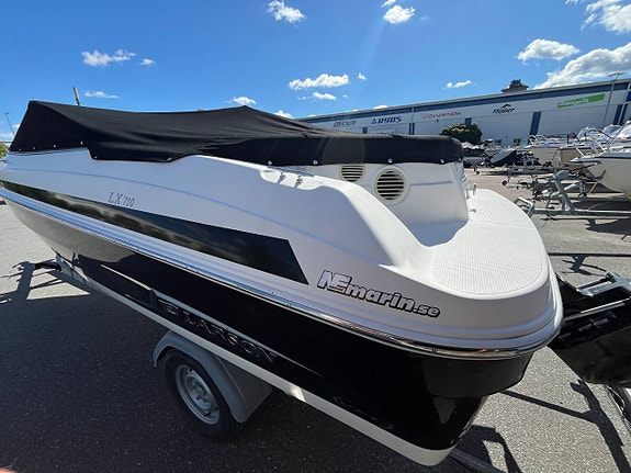 Larson LX710 + Mercruiser 3.0 MPI 135 hk -2011 1 ägare 4 of 5