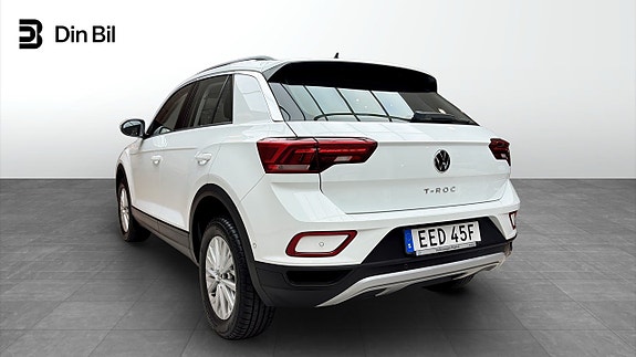 Volkswagen T-Roc 3 of 5