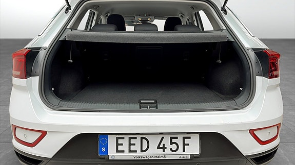 Volkswagen T-Roc 13 of 13