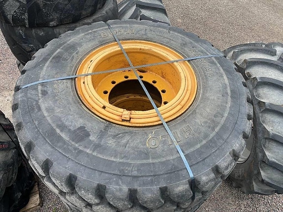 Hilo 20,5-R25 till Volvo L90 , 4400 , 6300 , L70 2 of 5