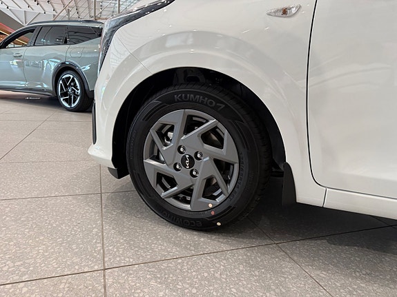 Kia Picanto 7 of 7