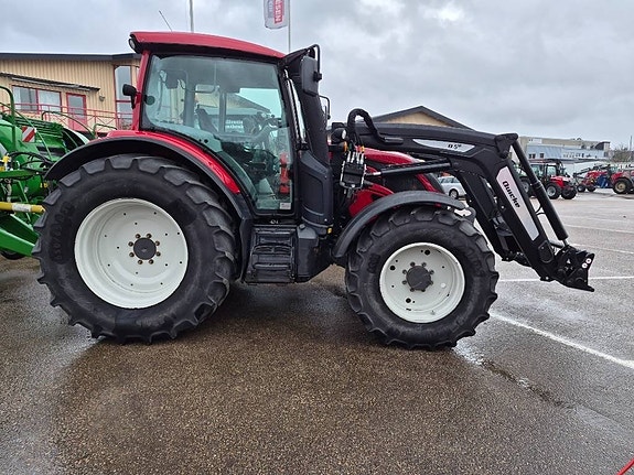 Valtra N 174 A VERSU 4 of 12