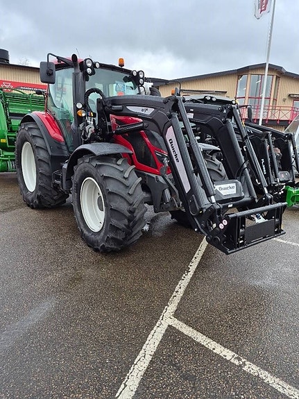 Valtra N 174 A VERSU 3 of 12