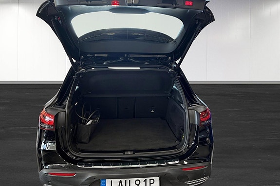 Mercedes-Benz EQA250 12 of 12