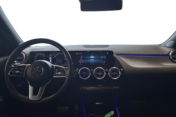 Mercedes-Benz EQA250 8 of 12
