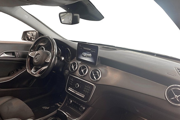 Mercedes-Benz CLA200 d 9 of 11