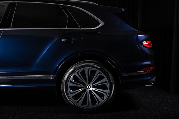 Bentley Bentayga 6 of 23