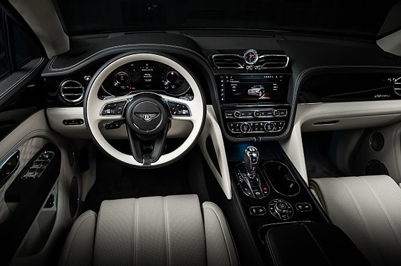 Bentley Bentayga 15 of 23