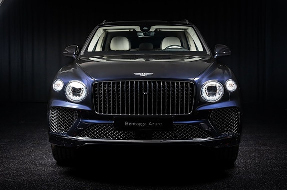 Bentley Bentayga 2 of 5