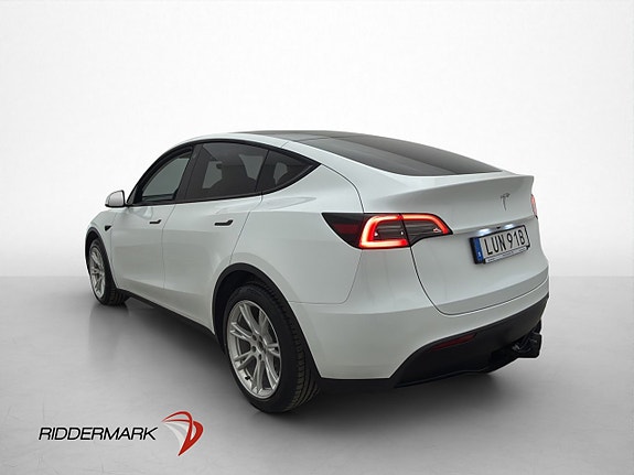 Tesla Model Y 6 of 30