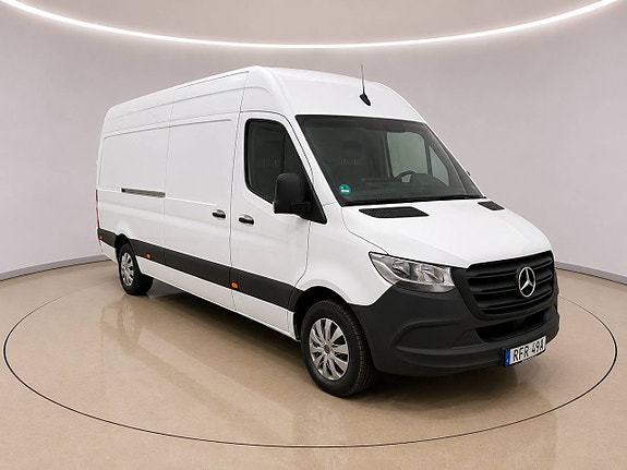 Mercedes-Benz Maxi Sprinter 2 of 5