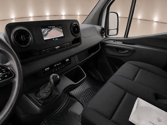 Mercedes-Benz Maxi Sprinter 7 of 8
