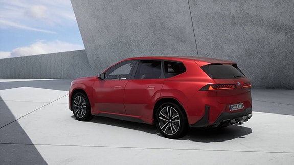 BMW iX3 9 of 11
