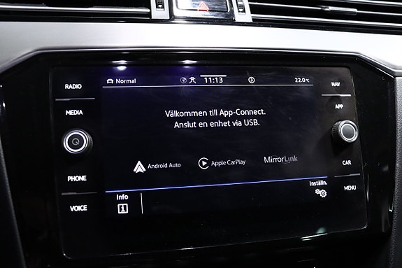 Volkswagen Passat 18 of 21