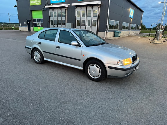 Skoda Octavia 3 of 5