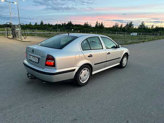 Skoda Octavia 4 of 5
