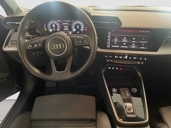 Audi A3 8 of 11
