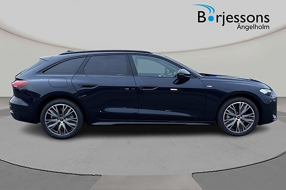 Audi A5 2 of 5