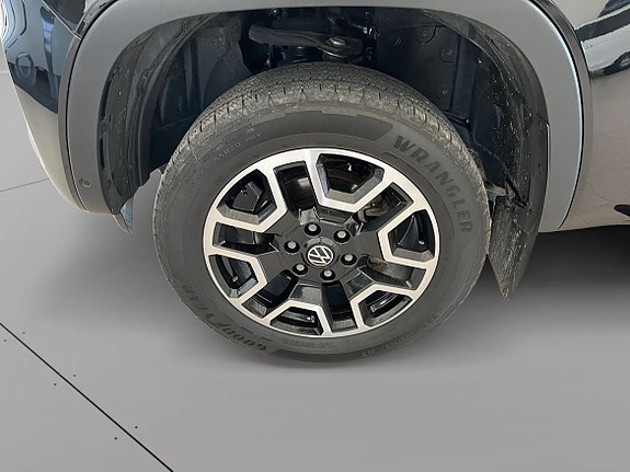 Volkswagen Amarok 14 of 16