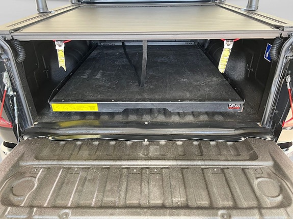 Volkswagen Amarok 16 of 16
