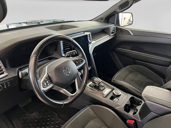 Volkswagen Amarok 10 of 16