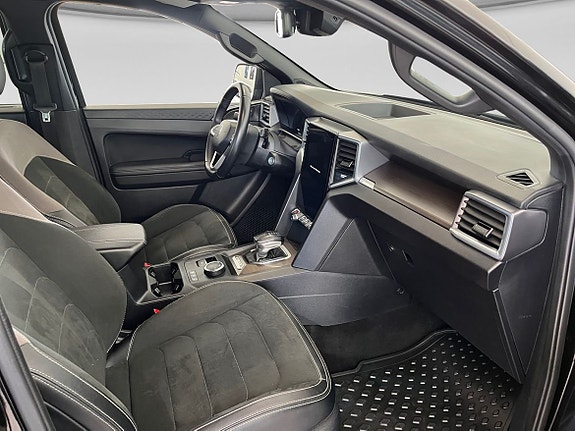 Volkswagen Amarok 15 of 16