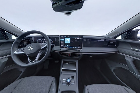 Volkswagen Tiguan 8 of 21