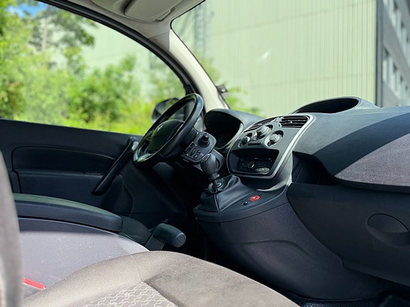 Renault Kangoo Express 11 of 14
