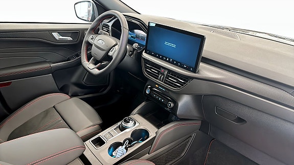 Ford Kuga 3 of 5