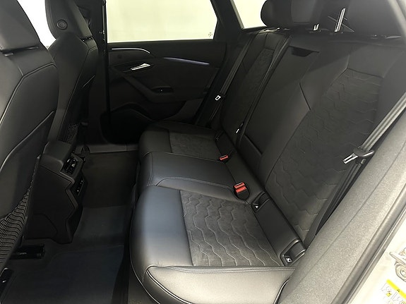 Audi A6 8 of 14